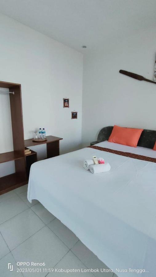 Pineapple Guest House Gili Air Exterior foto