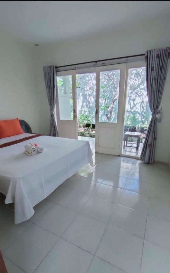 Pineapple Guest House Gili Air Exterior foto